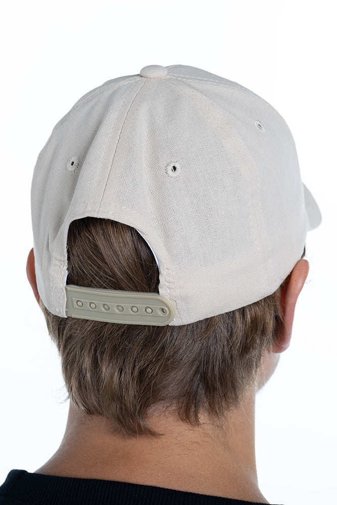 Man with Divina Linen Fabric Cap from behind with adjustable buckle