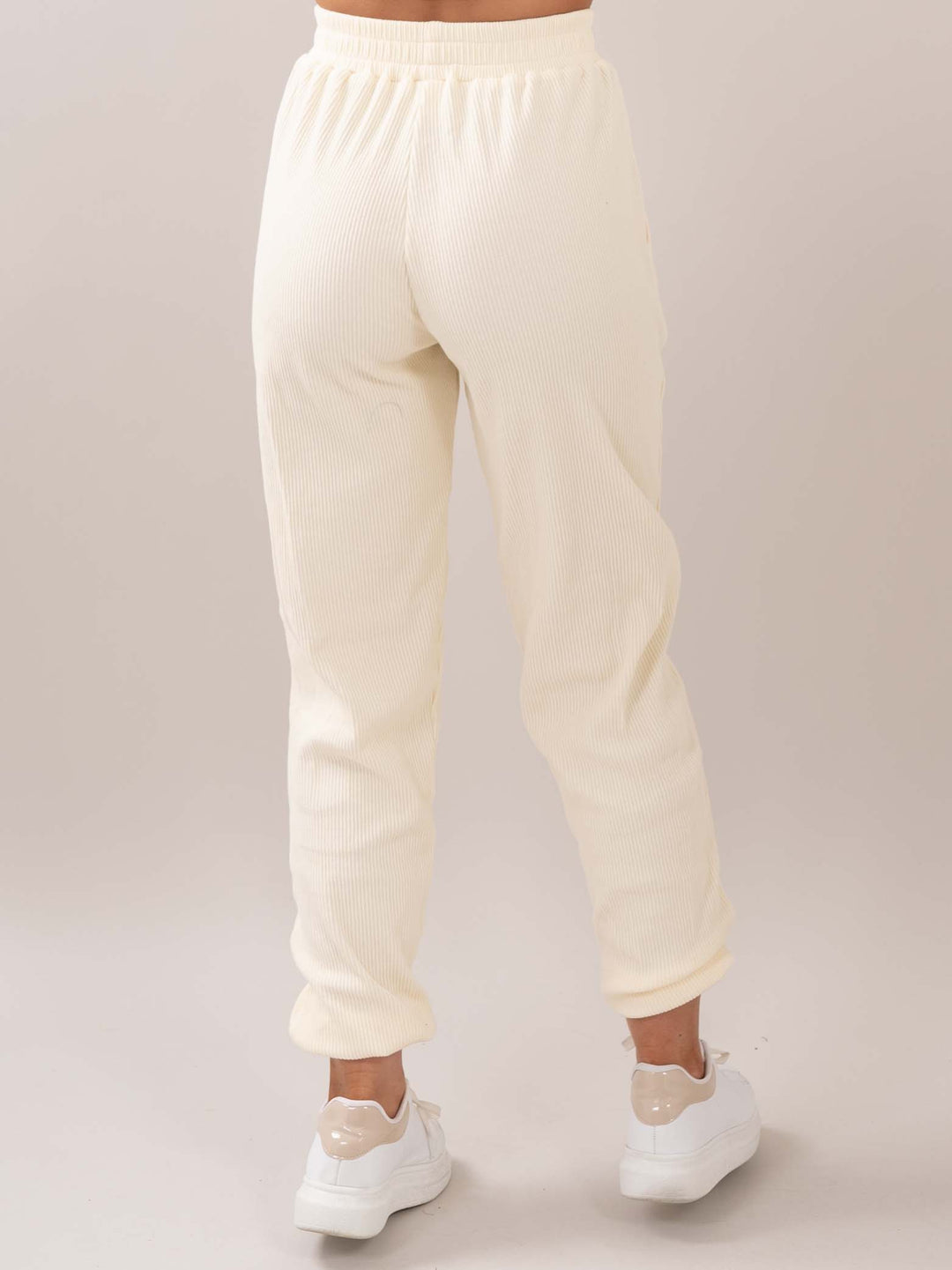 Air ribbed pants white back