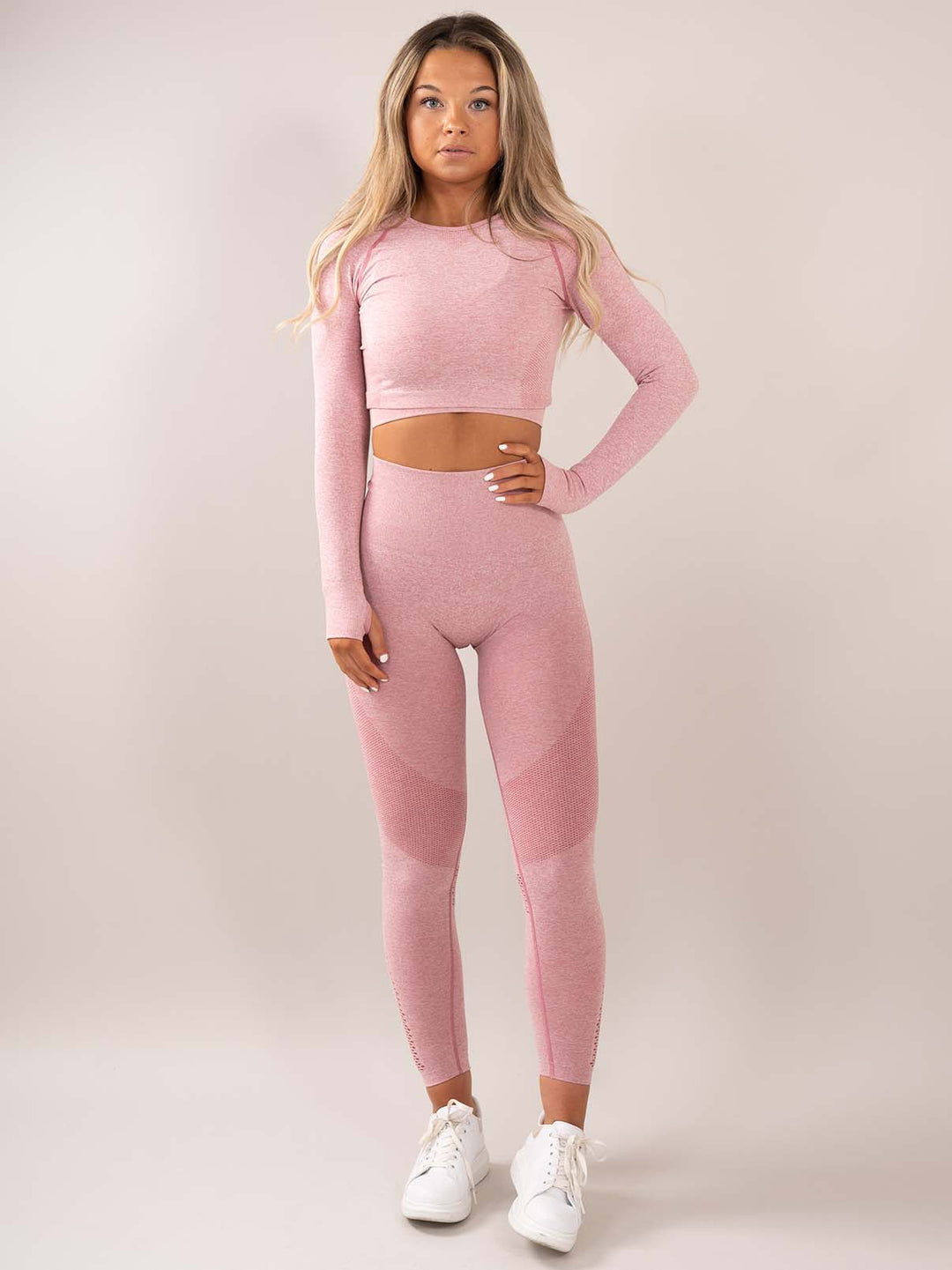 Angel pink Seamless set front