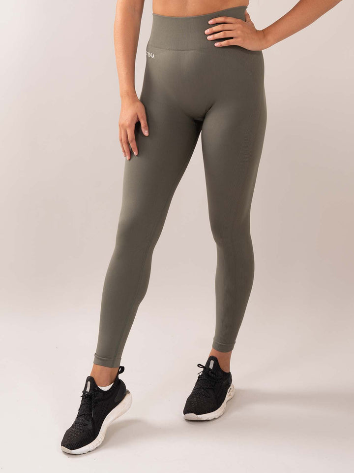 Aphrodite Seamless tights green slight side