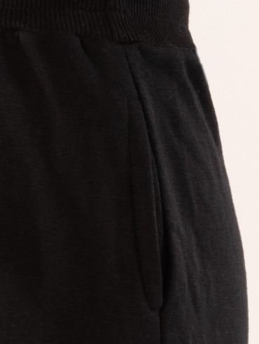 Black comfy skirt pocket