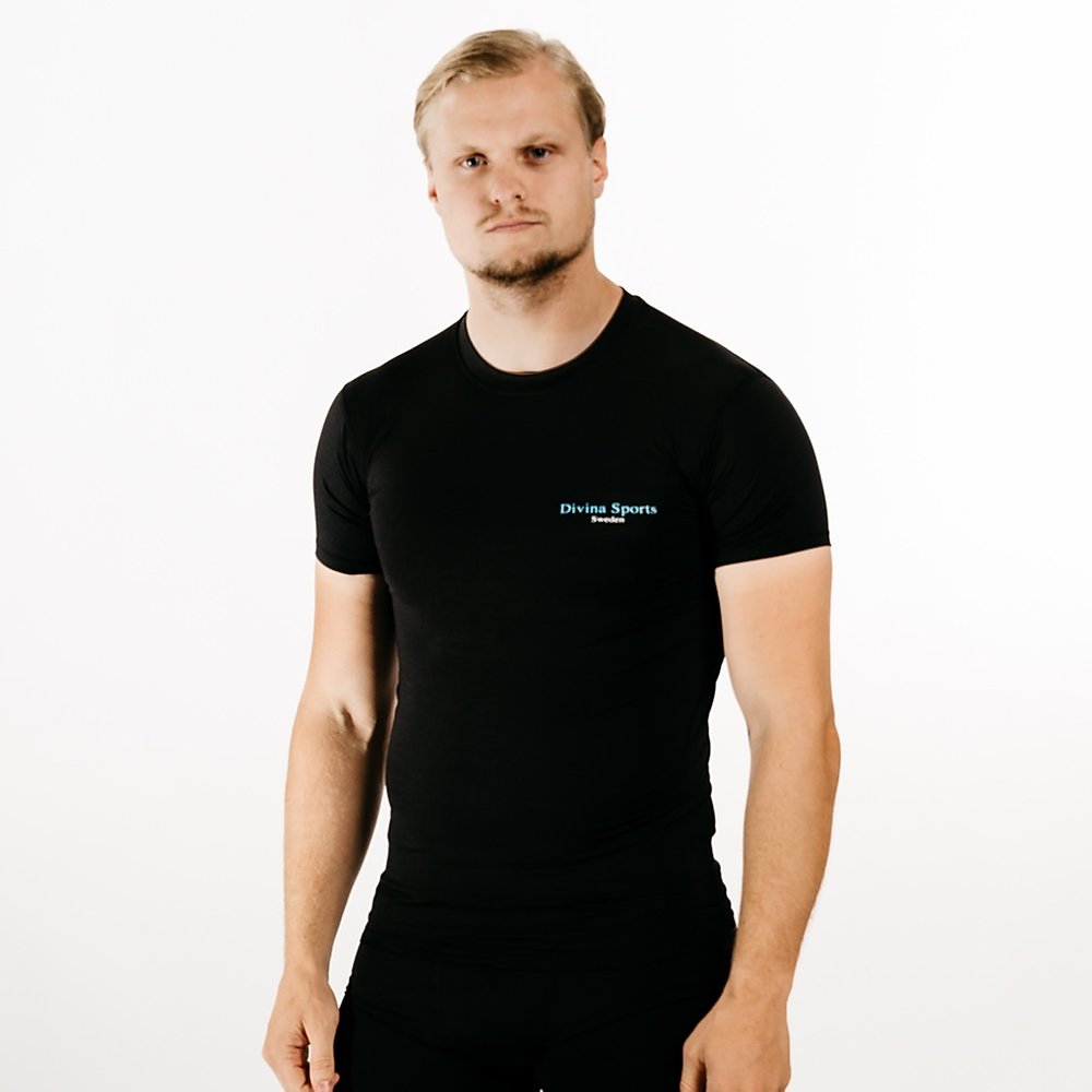 DIVINA compression T-shirt front