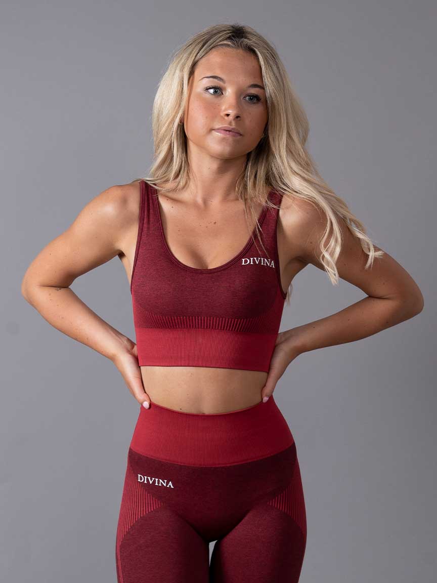 Seamless Sports bra Aptus red front