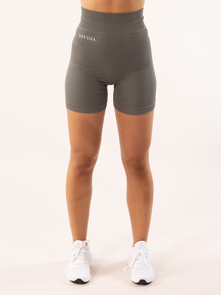 Ribbed Seamless Novi grey front shorts