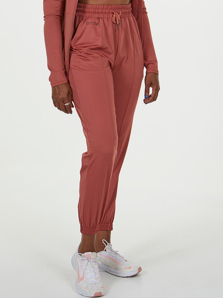 Nui Pants Red Side