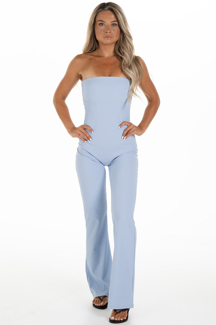 Woman in Blue Ribbed Jumpsuit Palma Front