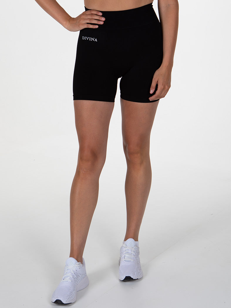 Seamless Prime Black Shorts Front