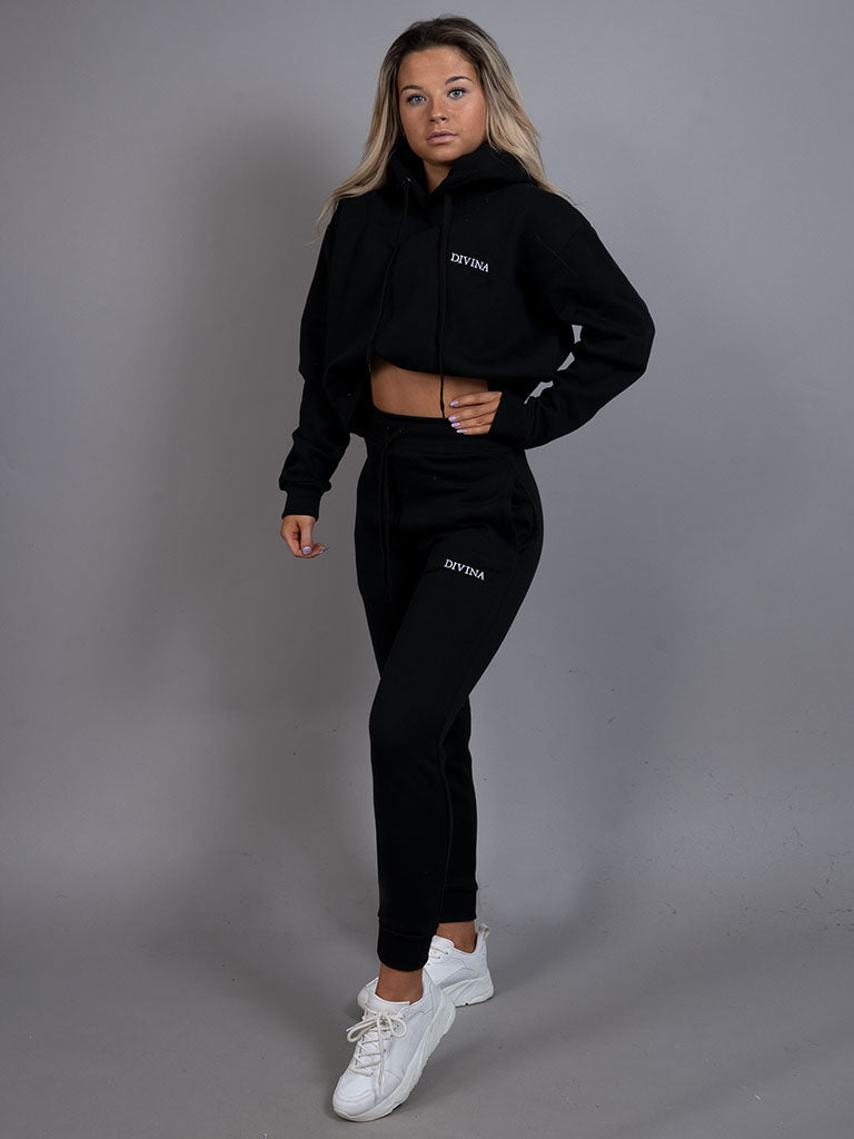 Cropped hoodie set comfy black side