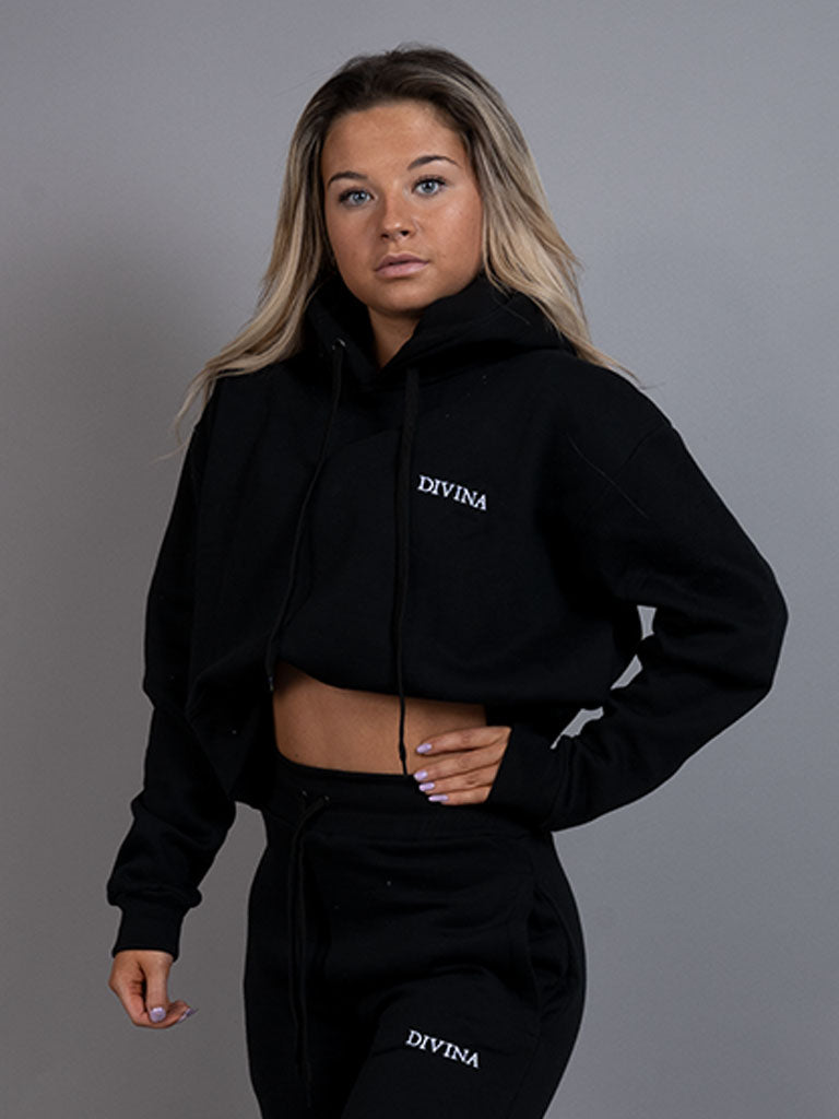 Cropped hoodie comfy black side