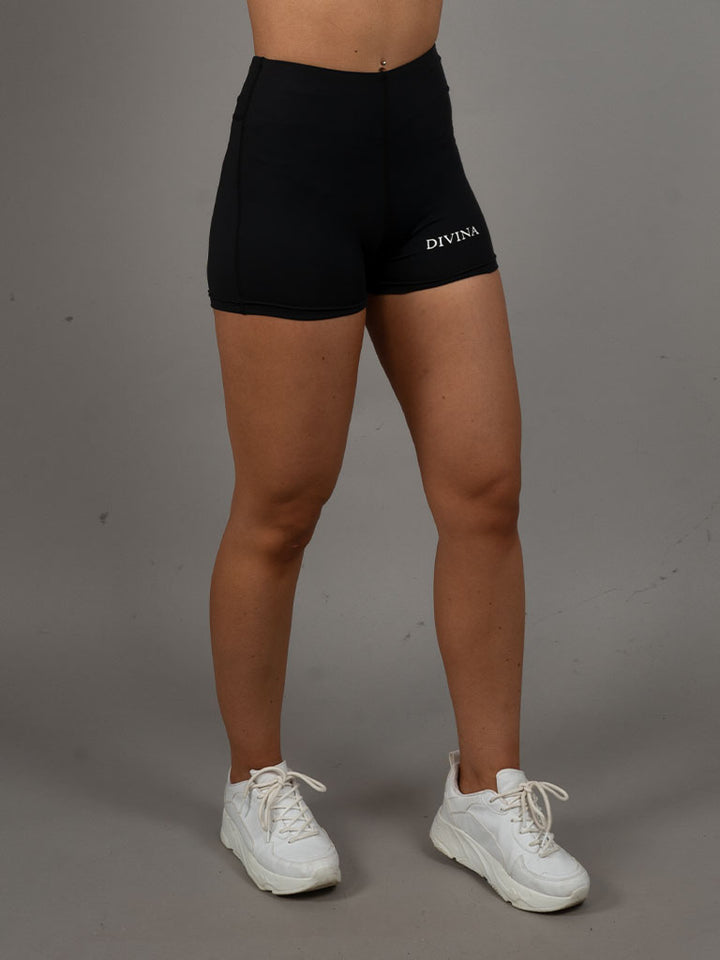 Shorts Active black side