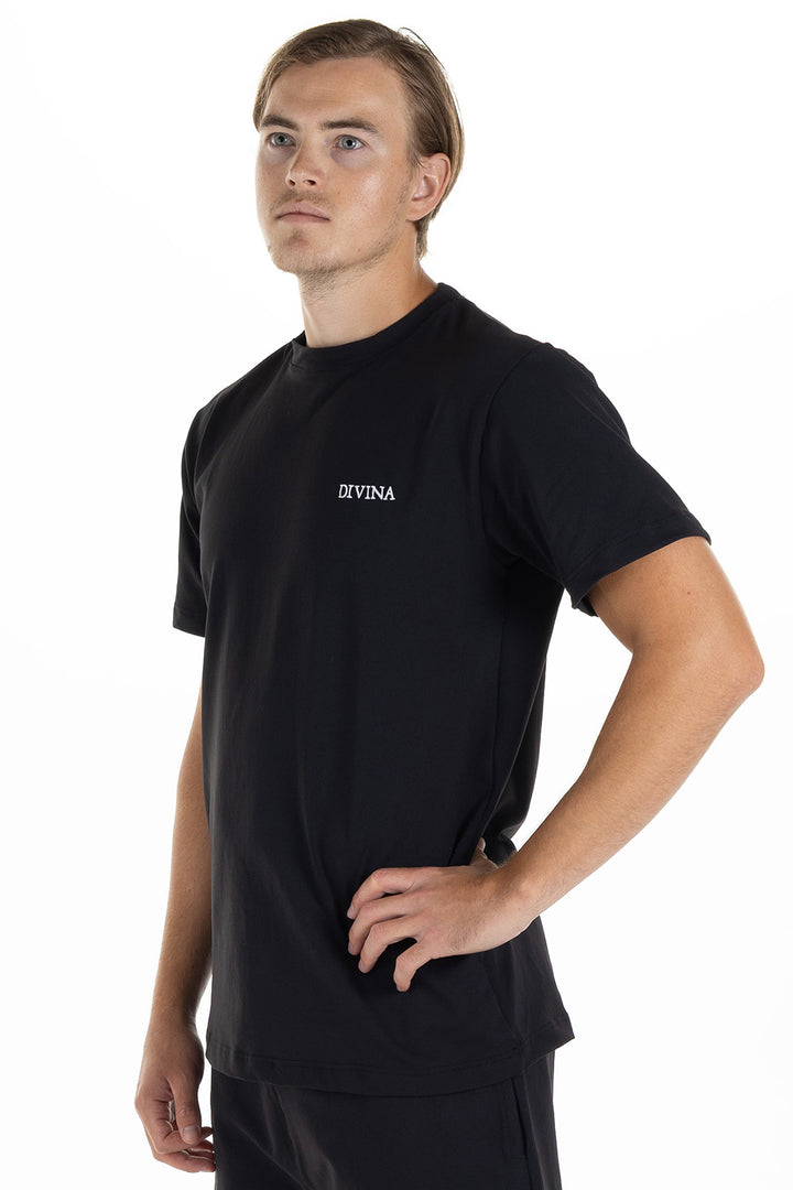 Male in T-shirt Ultra Black from side