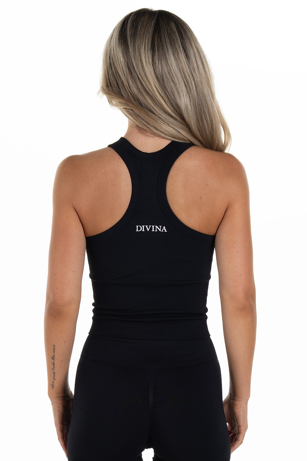Seamless Tank Top Sleek Black Back