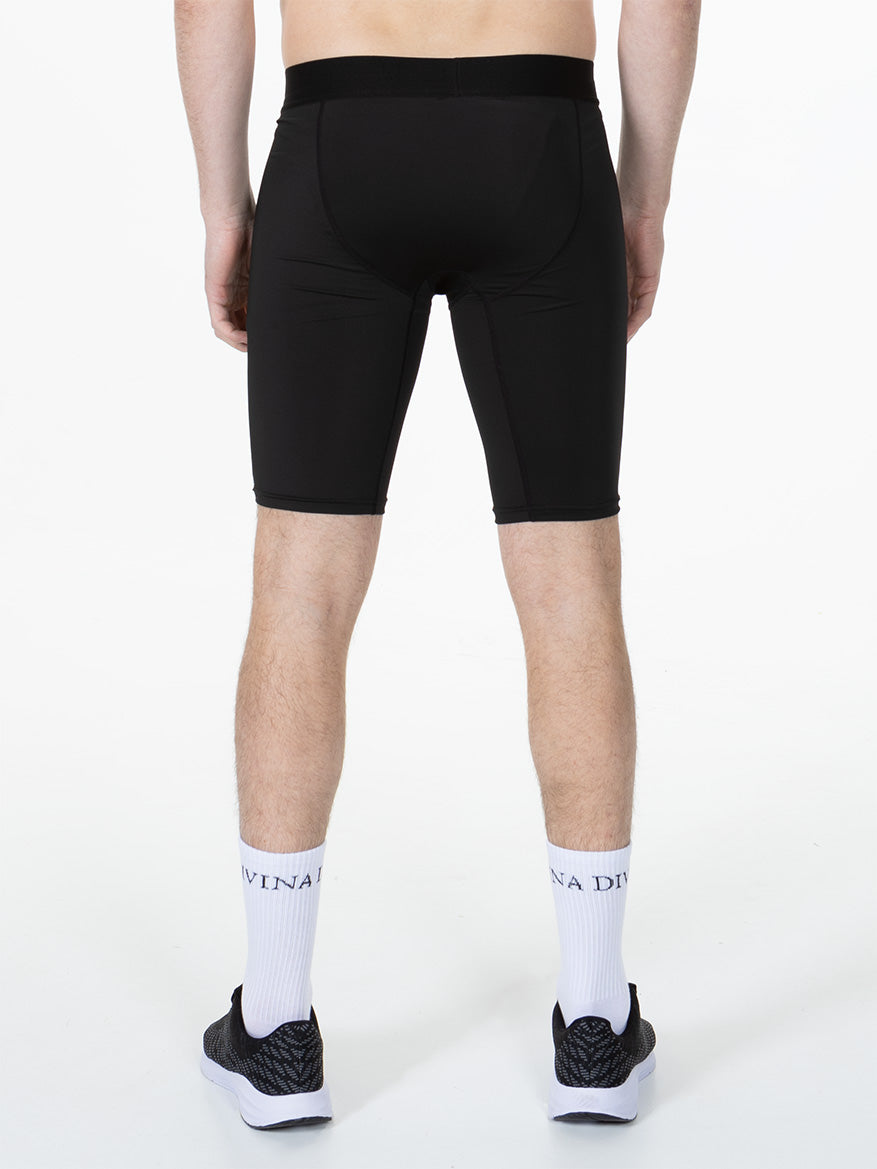 Valide Black Shorts back