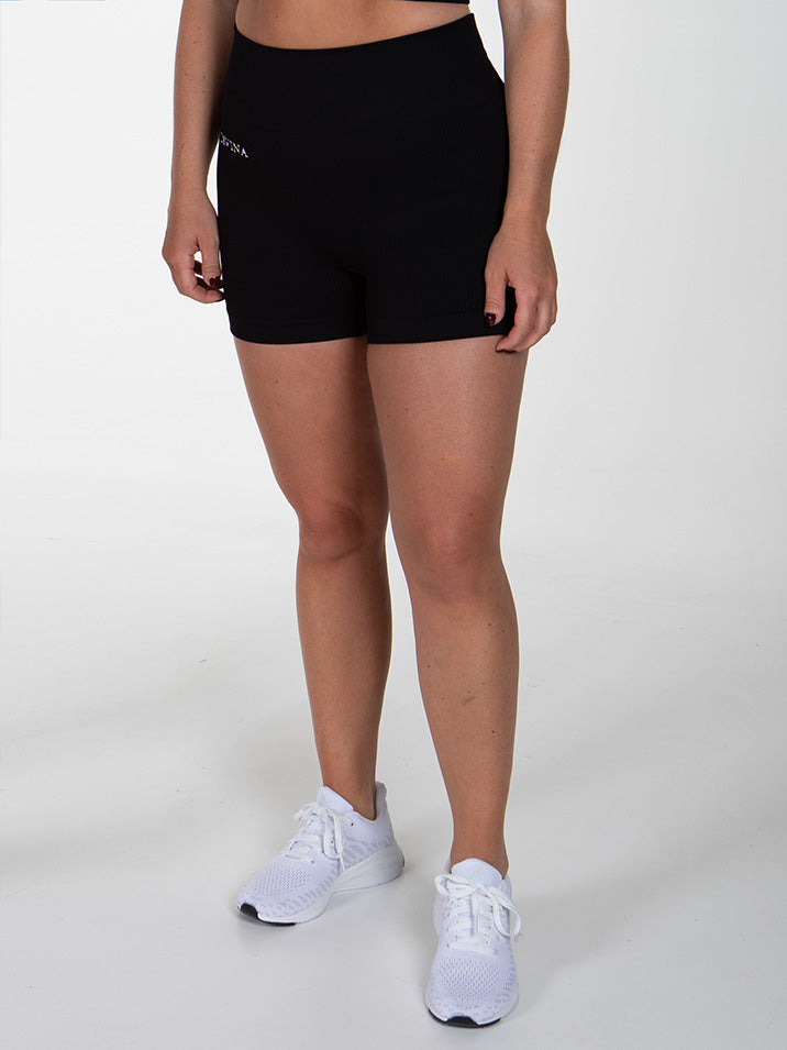 Ribbed Seamless Wavy Shorts side