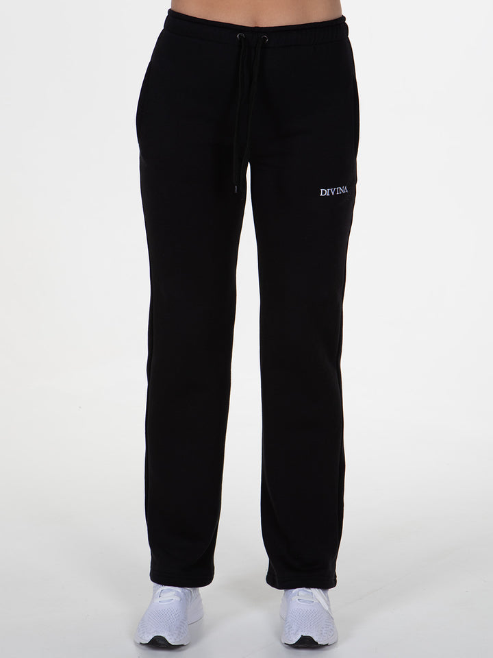 Wide Comfy Pants Black Front