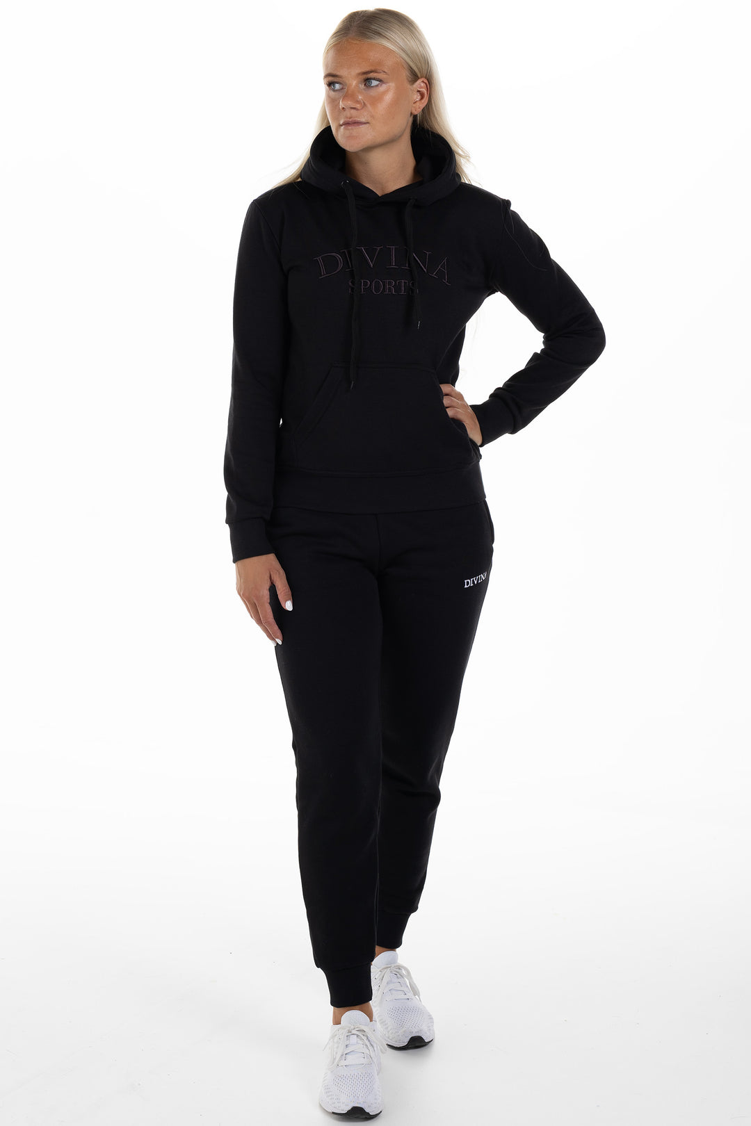Hoodie Core Black Whole body - Women